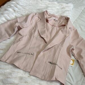 Elegant Blush Blazer with Zipper Accents